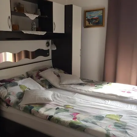 Ivankovic * Stari Grad (Hvar)